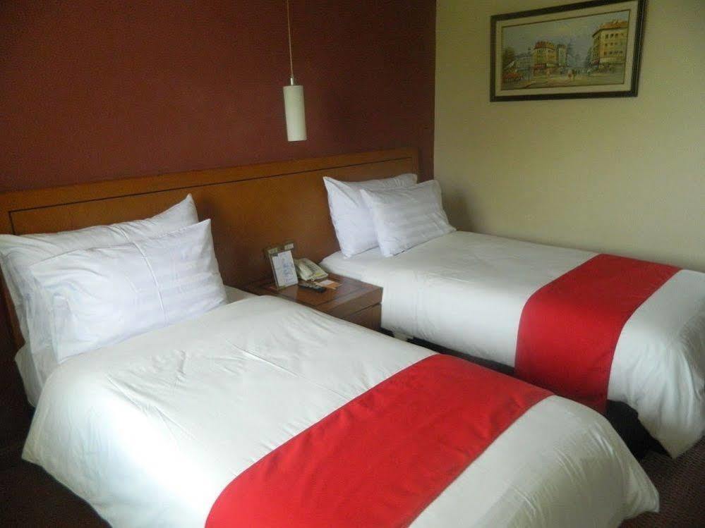ปัตรา คอมฟอร์ต จาการ์ต้า Hotel จาการ์ตา ภายนอก รูปภาพ