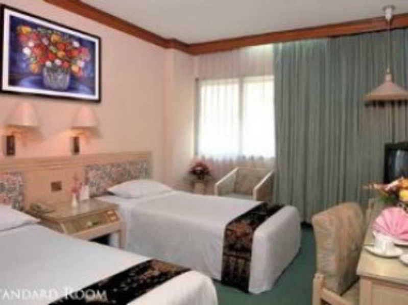 ปัตรา คอมฟอร์ต จาการ์ต้า Hotel จาการ์ตา ภายนอก รูปภาพ