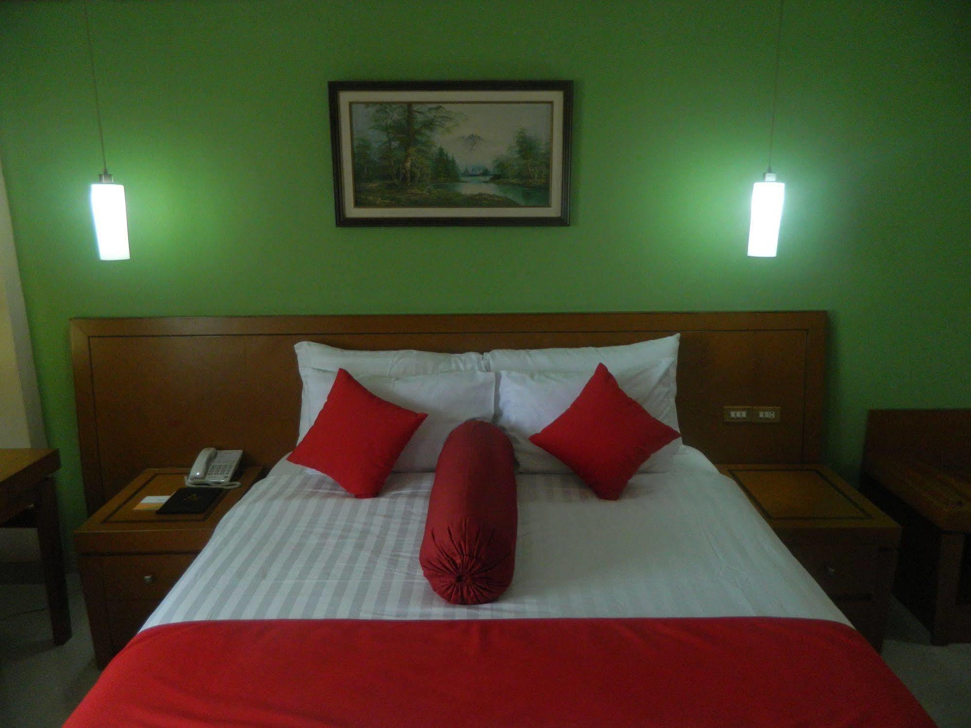 ปัตรา คอมฟอร์ต จาการ์ต้า Hotel จาการ์ตา ภายนอก รูปภาพ