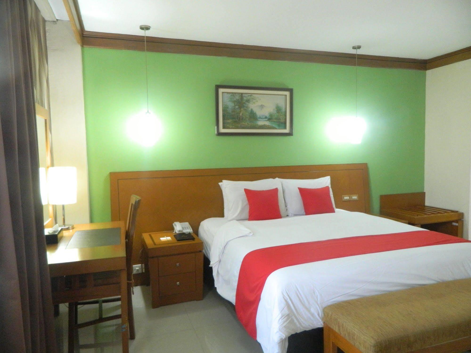 ปัตรา คอมฟอร์ต จาการ์ต้า Hotel จาการ์ตา ภายนอก รูปภาพ