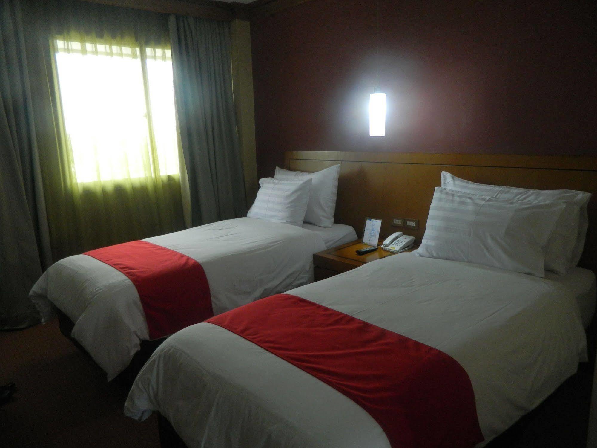 ปัตรา คอมฟอร์ต จาการ์ต้า Hotel จาการ์ตา ภายนอก รูปภาพ