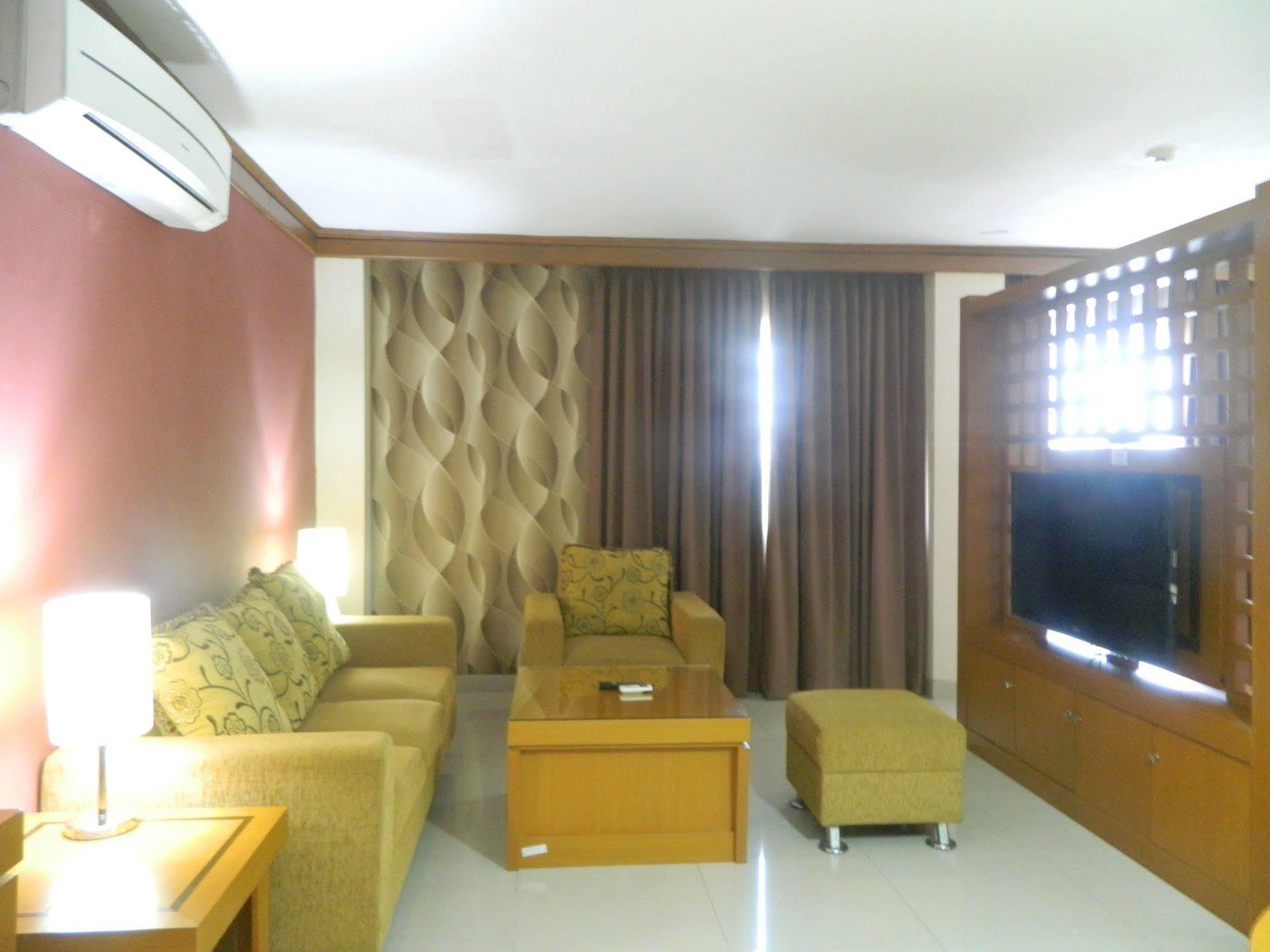 ปัตรา คอมฟอร์ต จาการ์ต้า Hotel จาการ์ตา ภายนอก รูปภาพ